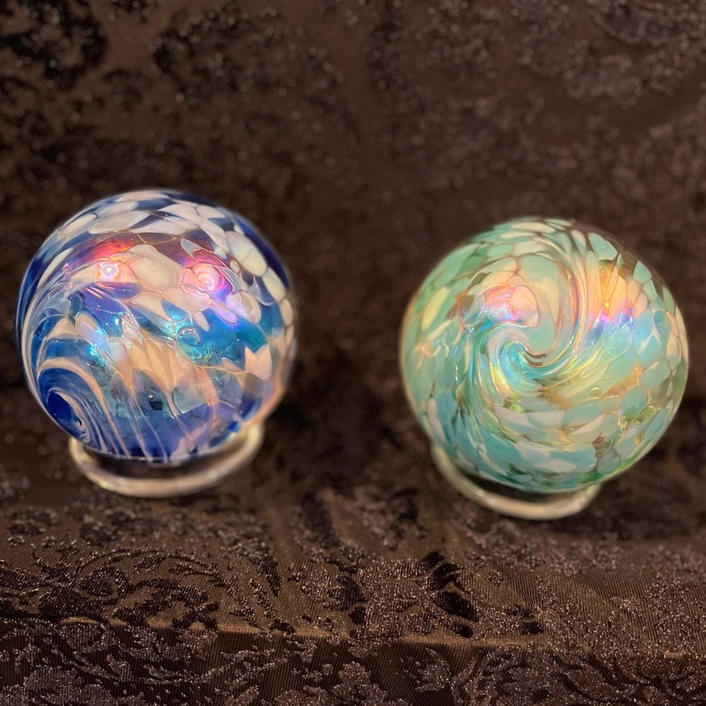 2 Sea Shell Globes